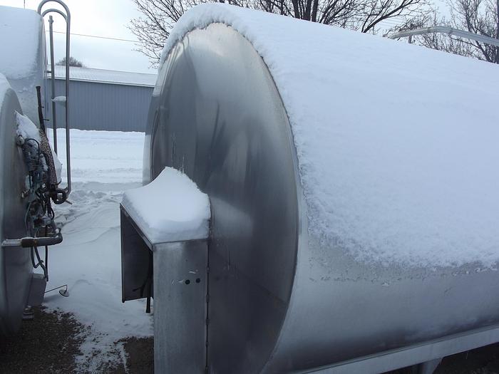 Used 4000 GALLON MUELLER