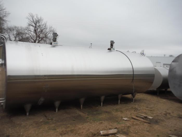 Used 6000 gal tank