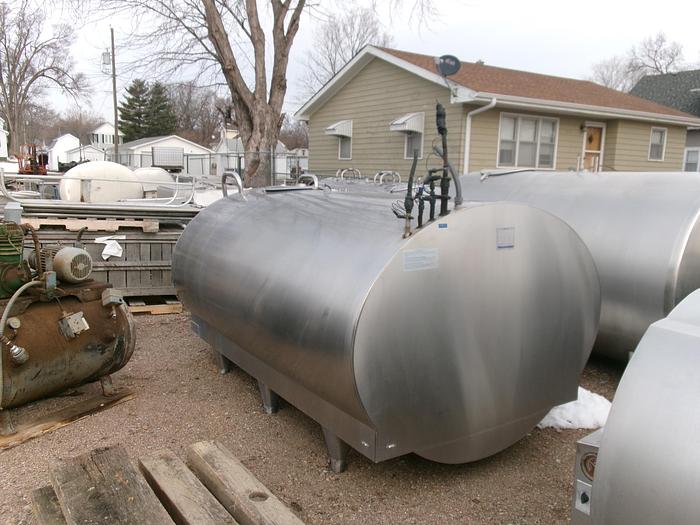 Used Mueller 1000gallon Milk Tank