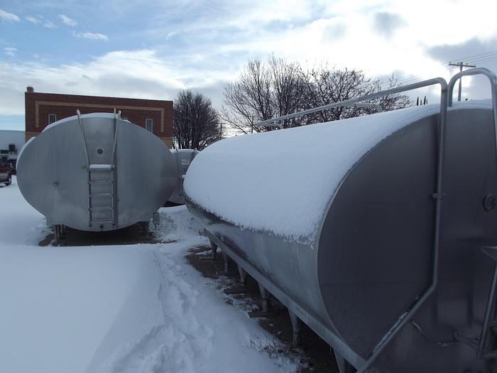 Used 4000 GALLON MUELLER