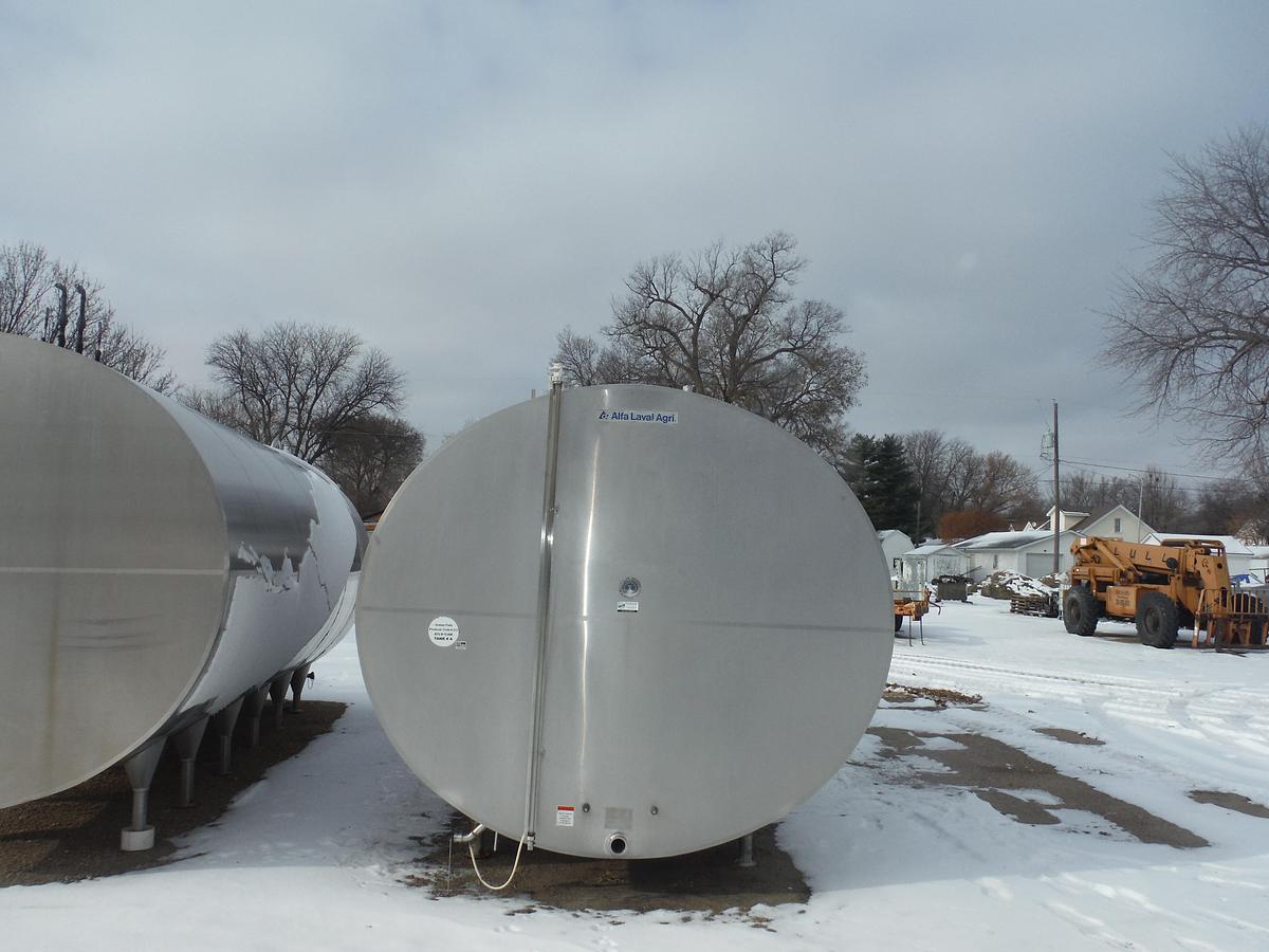 Used MILK TANK
