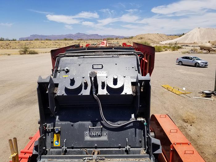 Used Sold 2017 SANDVIK UI310 IMPACT CRUSHER at Grinder Crusher Screen