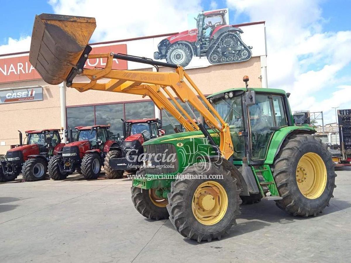 Usado Tractor JOHN DEERE 6620 PALA TENÍAS B3 | 135 C.V. 11.800 horas
