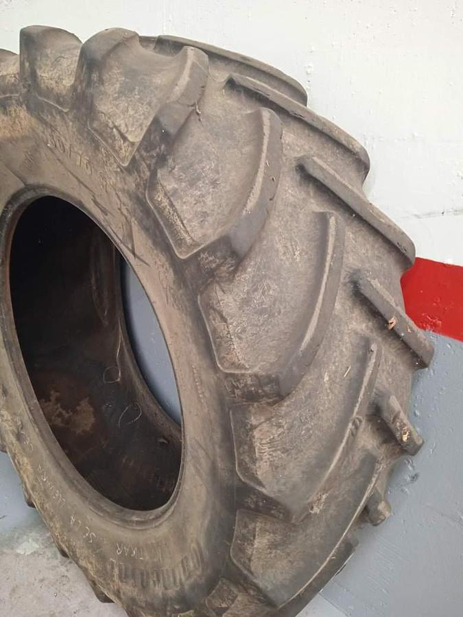 Usado CONTINENTAL 580/70 R38