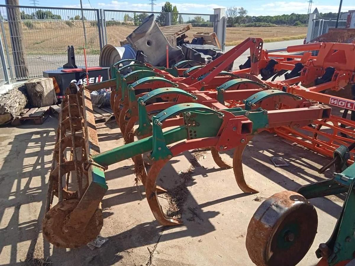 Usado KVERNELAND CHISEL CLC 11 BRAZOS