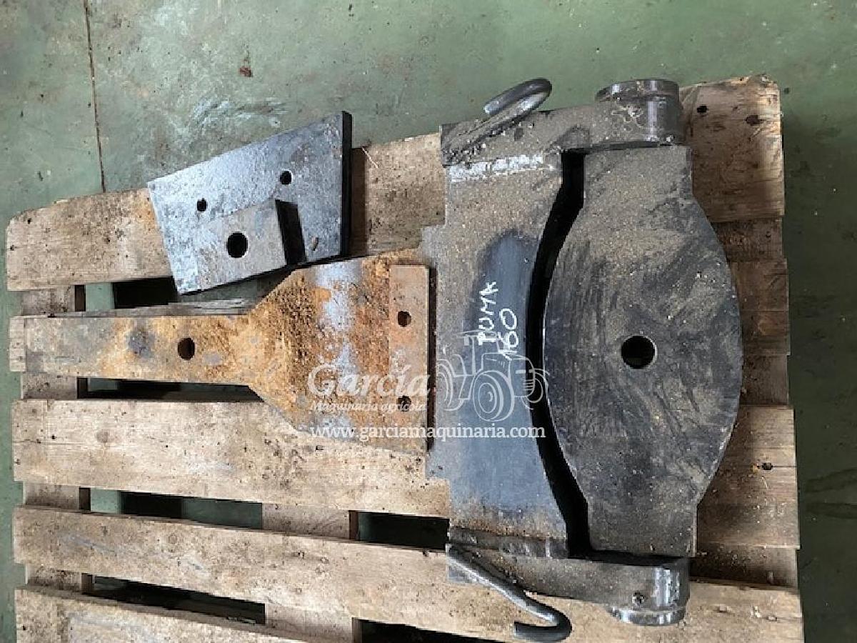 Usado ENGANCHE PETACA PARA CASE PUMA 140-175 O MODELOS NEW HOLLAND SIMILARES