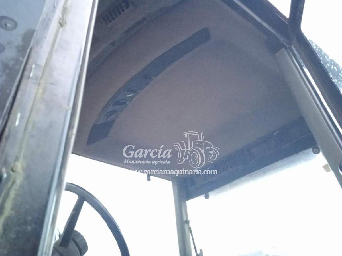 Usado Tractor CASE MAGNUM 7210 | 180 C.V. 12.000 horas