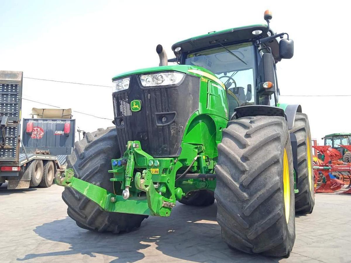 Usado JOHN DEERE 7230R
