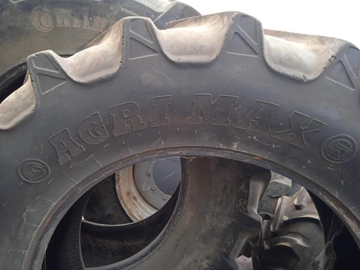 Usado BKT 520/70 R38