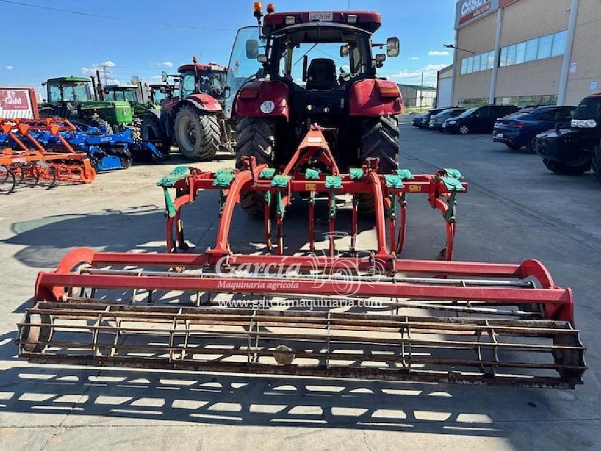 Usado Apero KVERNELAND CHISEL CLC EVO 350