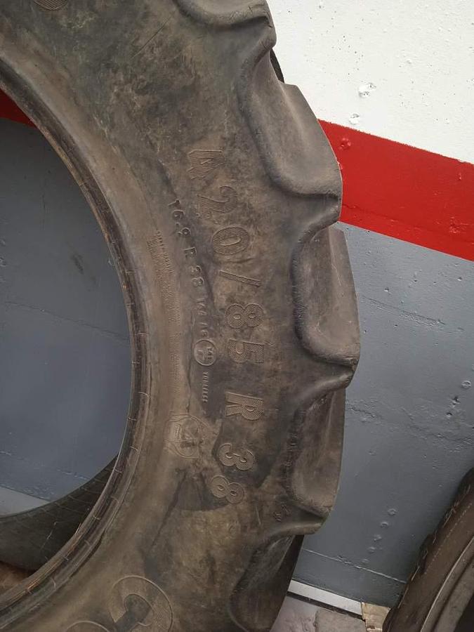 Usado CONTINENTAL 420/85 R38