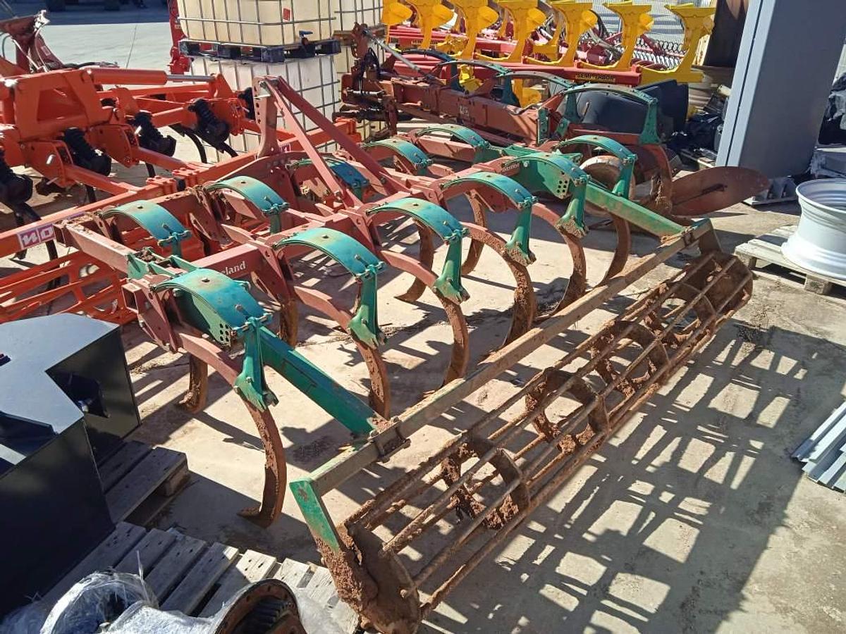 Usado KVERNELAND CHISEL CLC 11 BRAZOS