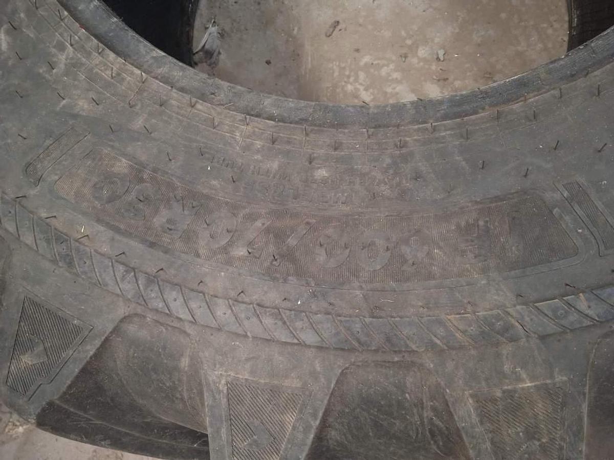 Usado CEAT  Neumático CEAT 600/70 R30