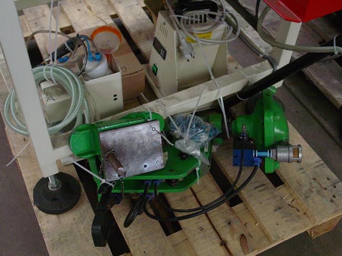 Gebraucht SCHÄFFER Ösen- u. Hakeneinsetzmaschine