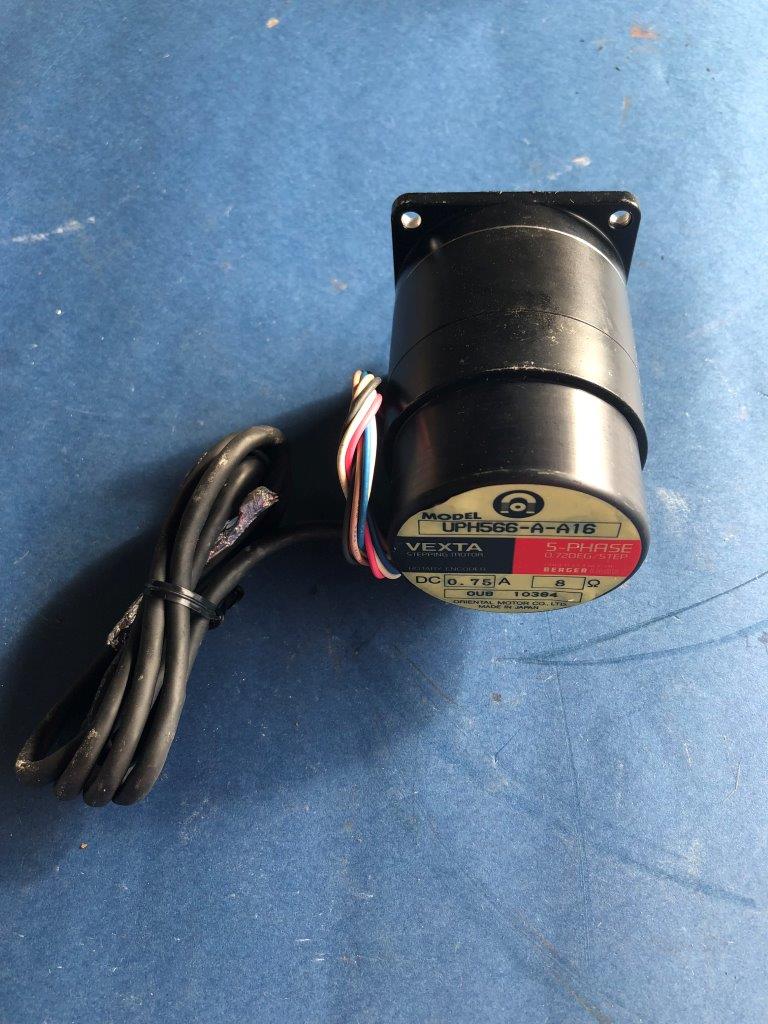Used vexta uph566-a-a16 stepping motor