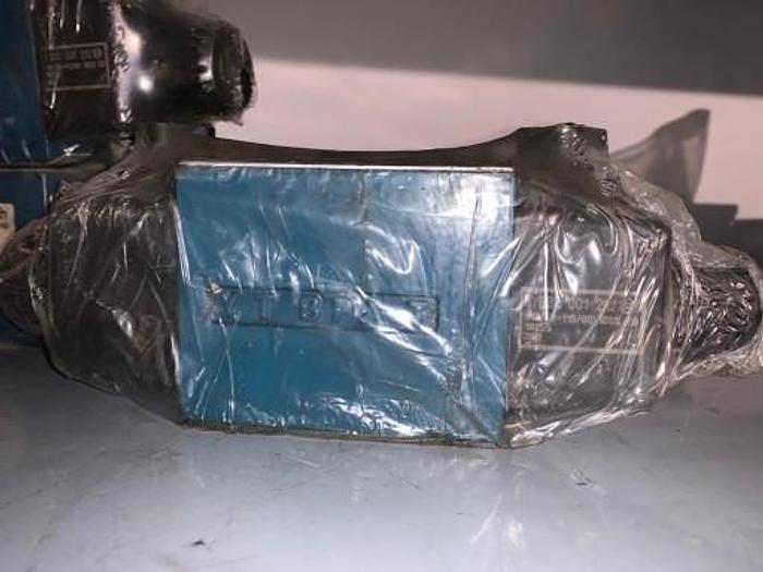 REXROTH 0810001720 5 CHAMBER DIRECTIONAL CONTROL V