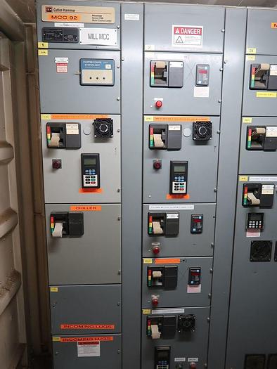 Used CUTLER HAMMER ADVANTAGE SERIES 2100 4-SECTION 12-SWITCH MCC