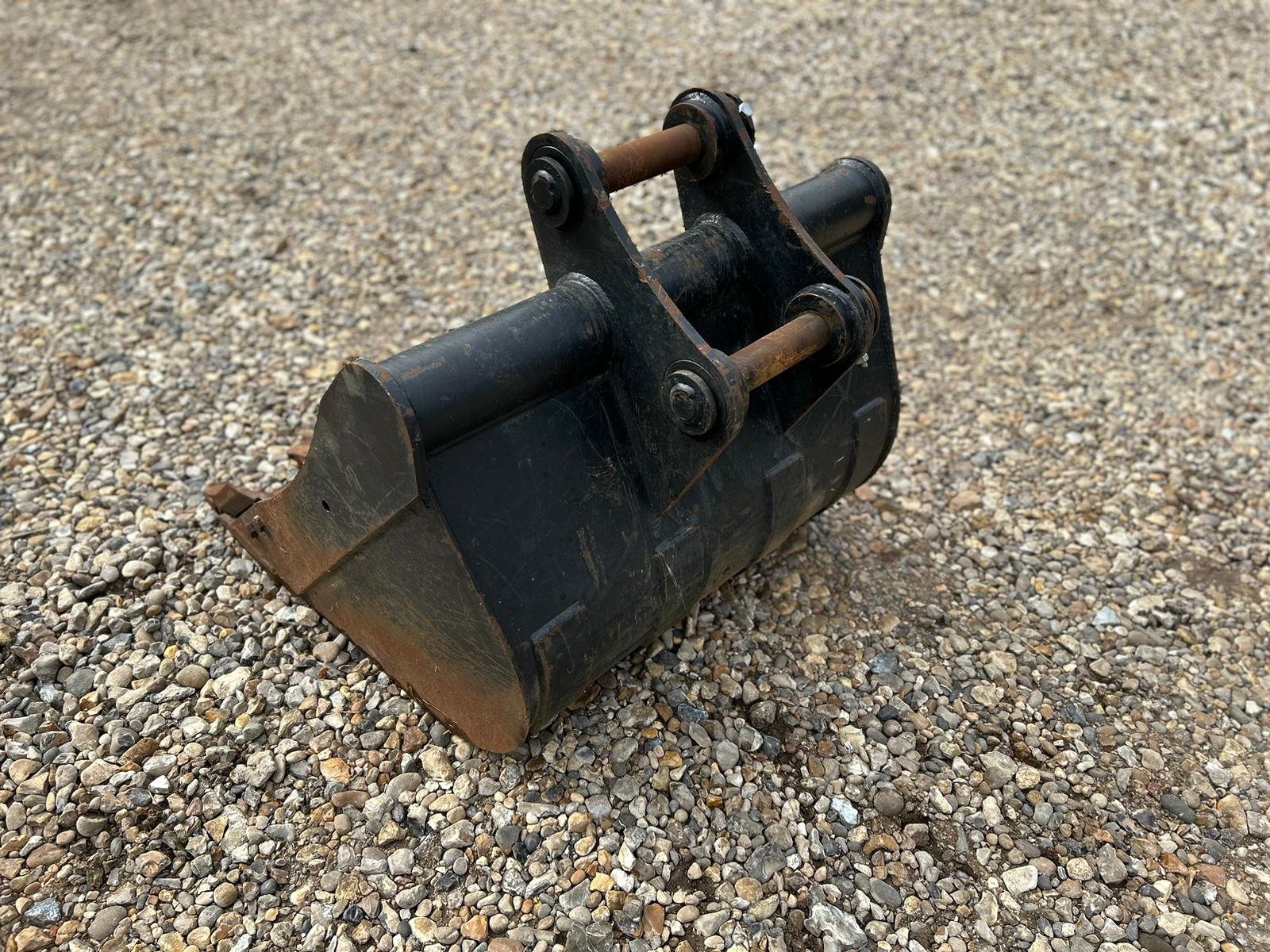 Used Digging Bucket for Sale at LBG Machinery, Ltd.