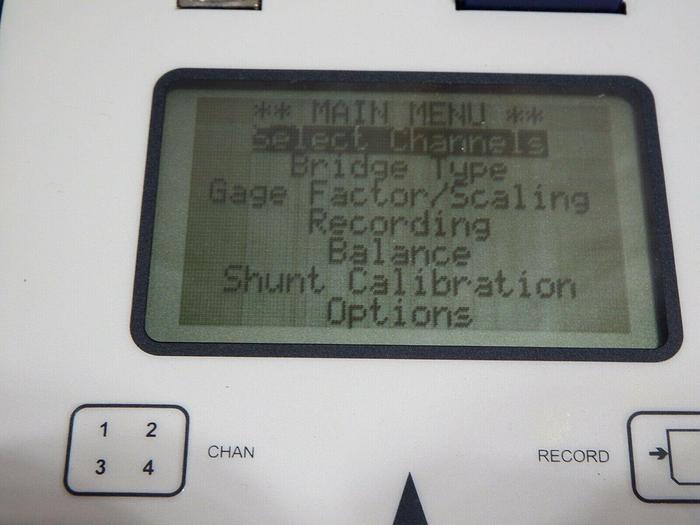 Used VISHAY Instruments P3 portable Strain Gauge Indicator Recorder MM120-001469 (H1)