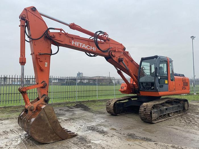 Usato 2003 HITACHI ZX210