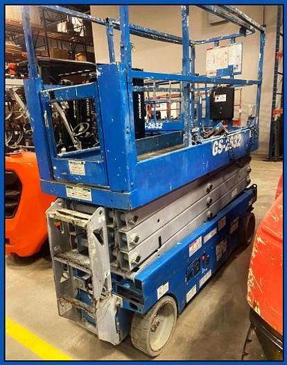 Used 2014 Genie GS-2632 DC Scissor Lift