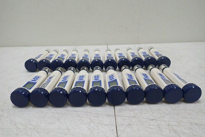 Used Lot of 21 Fisher Scientific S98198 Traceable Conductivity Pocket Testers