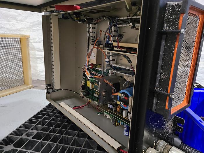 Used Anilam CNC Controller with Servo Motors for Bridgeport Milling Machines 33000117 / MT30M4