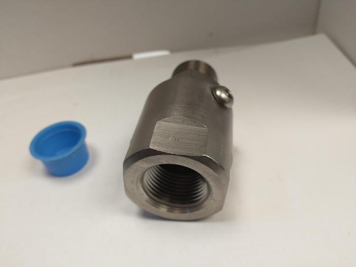 Used 3/4 npt straight super swivel fitting GHA30