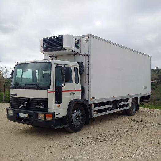 Usado 1995 VOLVO FL615 210 refrigerated