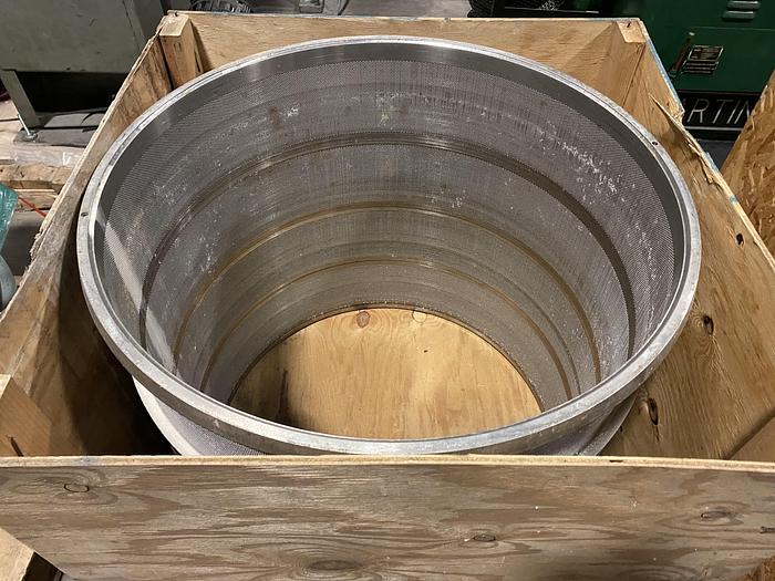 Used BLACK CLAWSON SCREEN BASKET UV-500