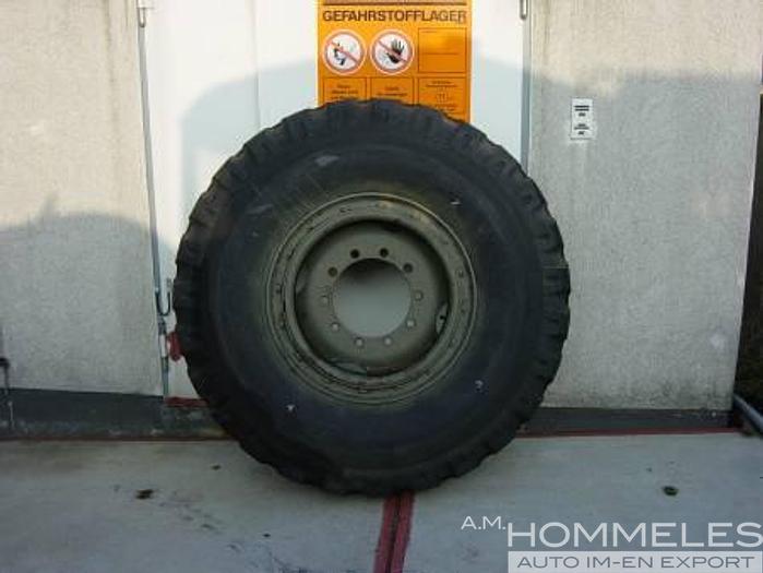 D'occasion 16.00 x 24 OTAN (20ply)