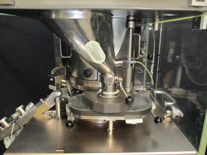 Used F 14861 D - Tablet Press KILIAN E 150 plus - 32 Stations