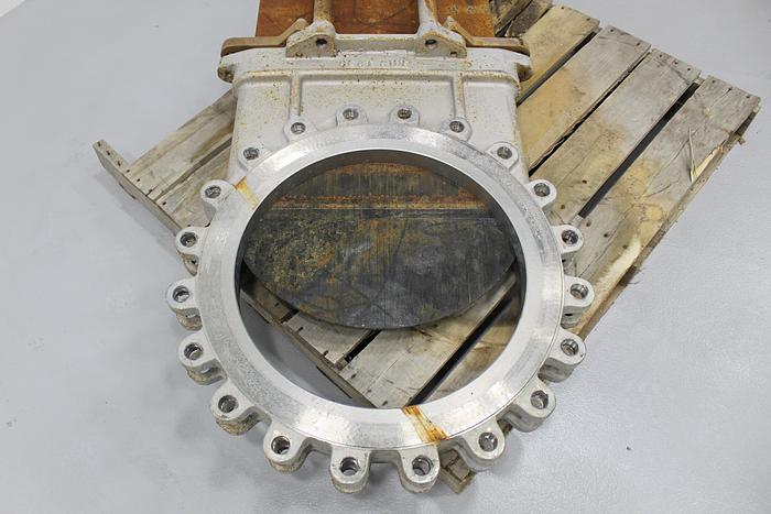 Used True Line 24" Hand Operated Knife Gate Valve #43794