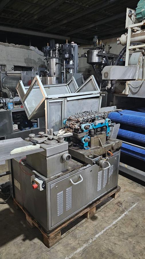 Used Executive Chain Candy Forming Line