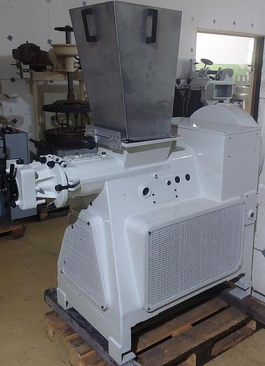 Refurbished Mazzoni Extruder