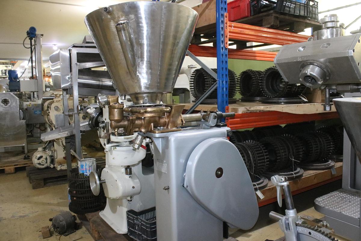 Refurbished Hamac Hansella 27D Center Filler