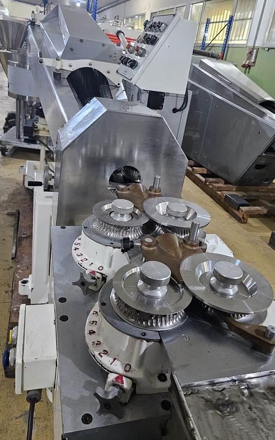 Used Latini Batch Roller & Rope Sizer