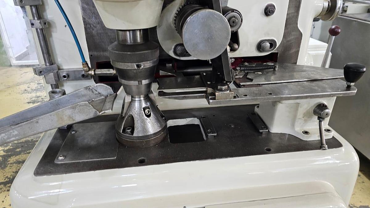 Refurbished GD 2100 coins