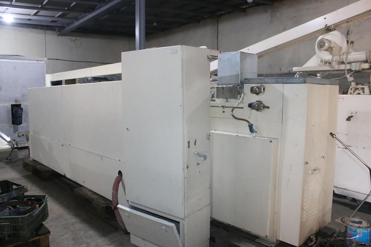 Refurbished TOGUM chewing-gum rolling and scoring line