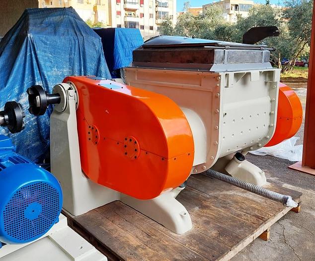 Refurbished Baker Perkins 1,000L Mixer