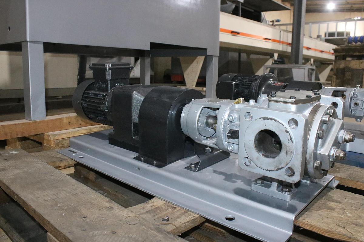 Used NORD SK 272-80 S/4 Chocolate Pump Geared Motor