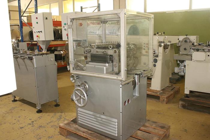Refurbished Executive Strada Chain Die-forming Machine
