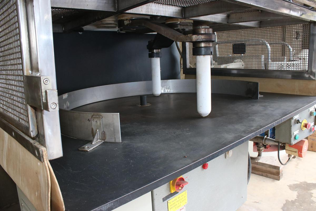 Refurbished Ruffinatti TZ40 Candy Pulling Machine