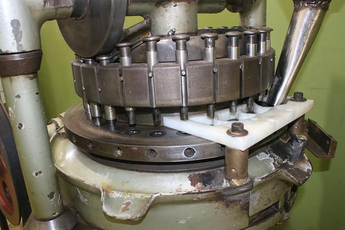 Used Manesty Tablet Press
