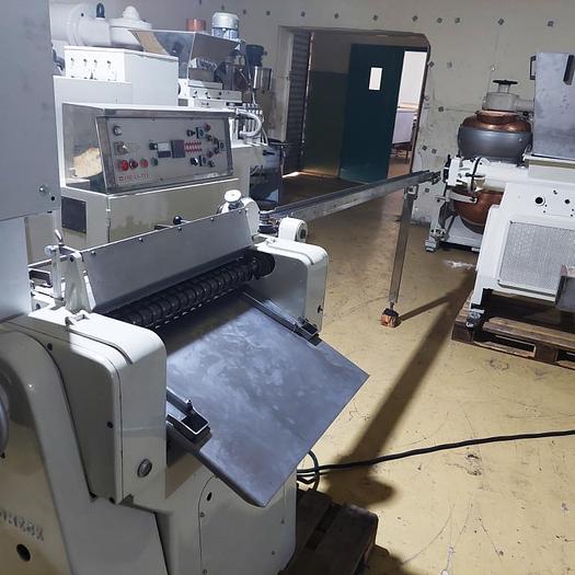 Refurbished Comeck Ball Gum Line