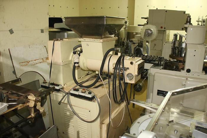 Refurbished Mazzoni extruder single screw