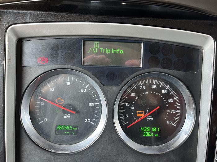 Used 2011 Kenworth T800 Tri-Axle Dump Truck  #5596