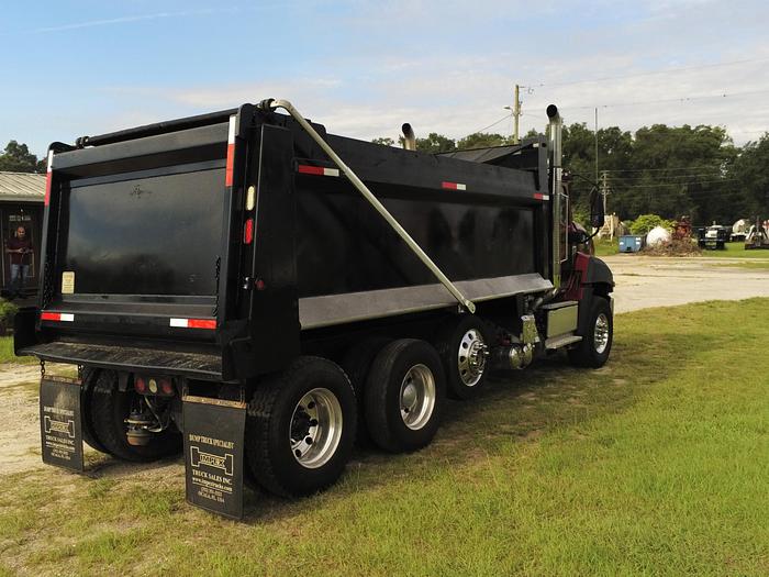 Used 2014 Caterpillar CT660