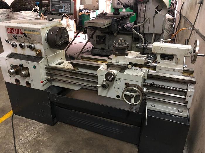 Used CHINA BRAND C6240A MANUAL LATHE MACHINE