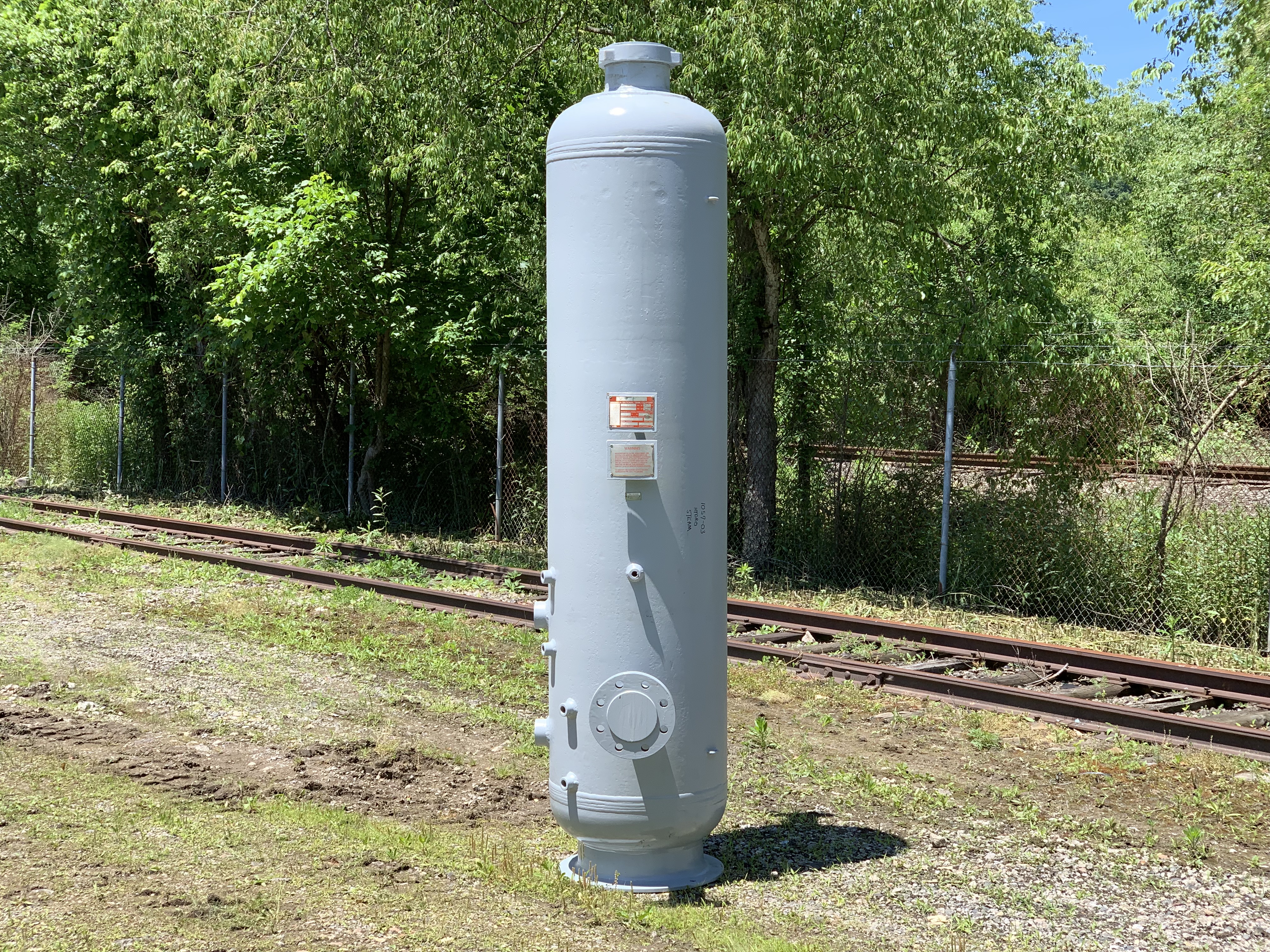 Used Filter Separator, Vertical, 24"x7', 1440